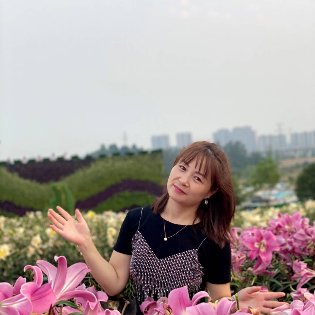 纯真浅吻西牛的照片