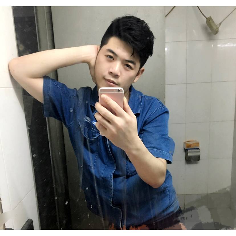 典雅爱板凳的照片