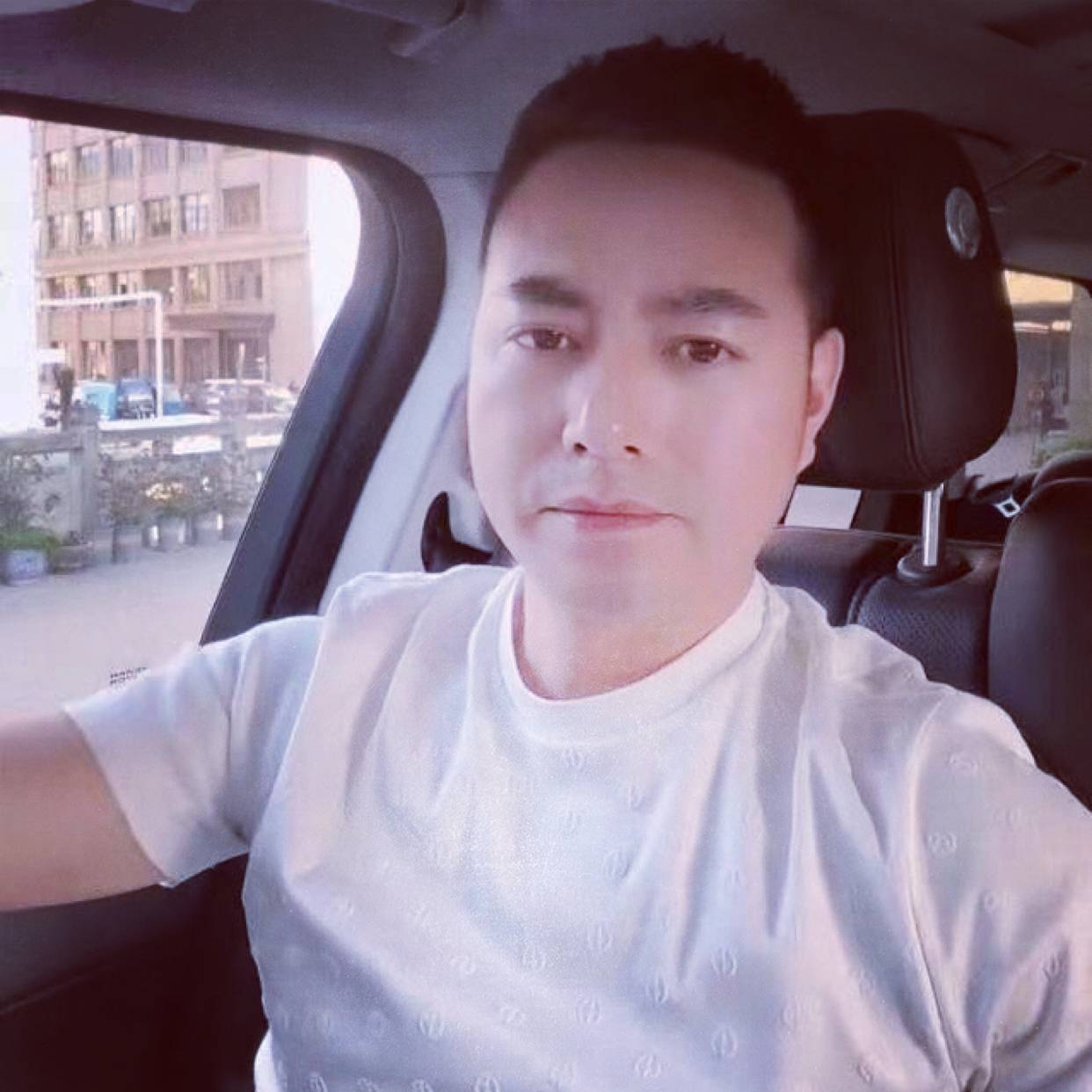 太阳单身找伴侣的照片