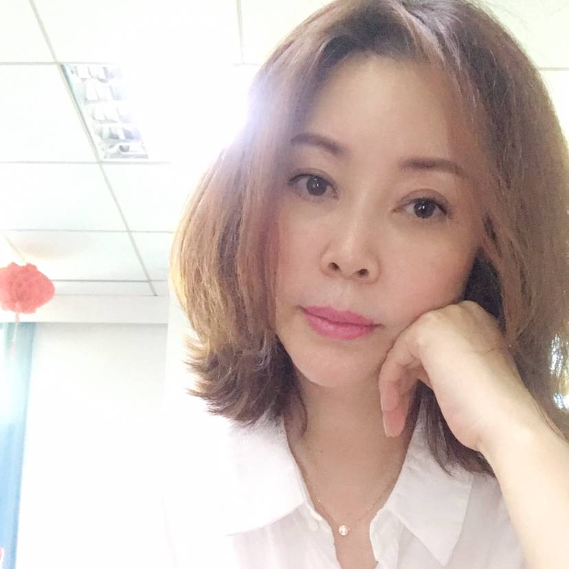 缓慢方小兔子的照片