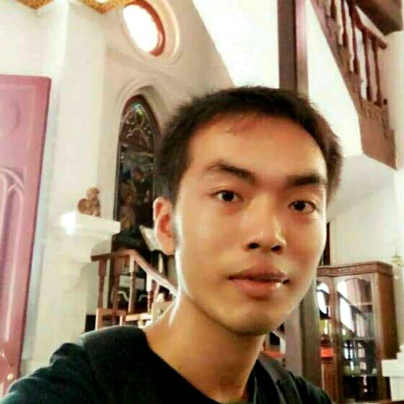 梁殷硕的照片