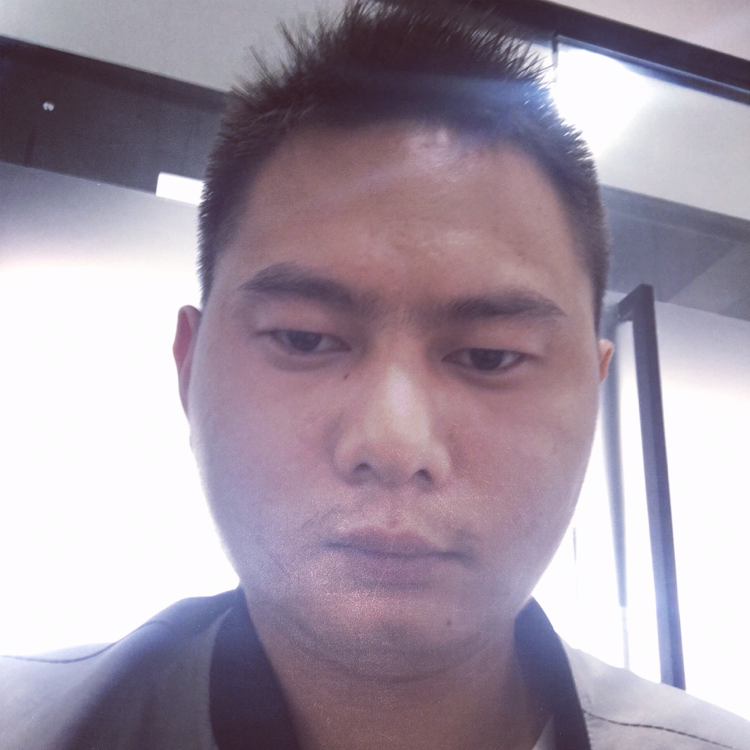 夏露拿舒适的照片