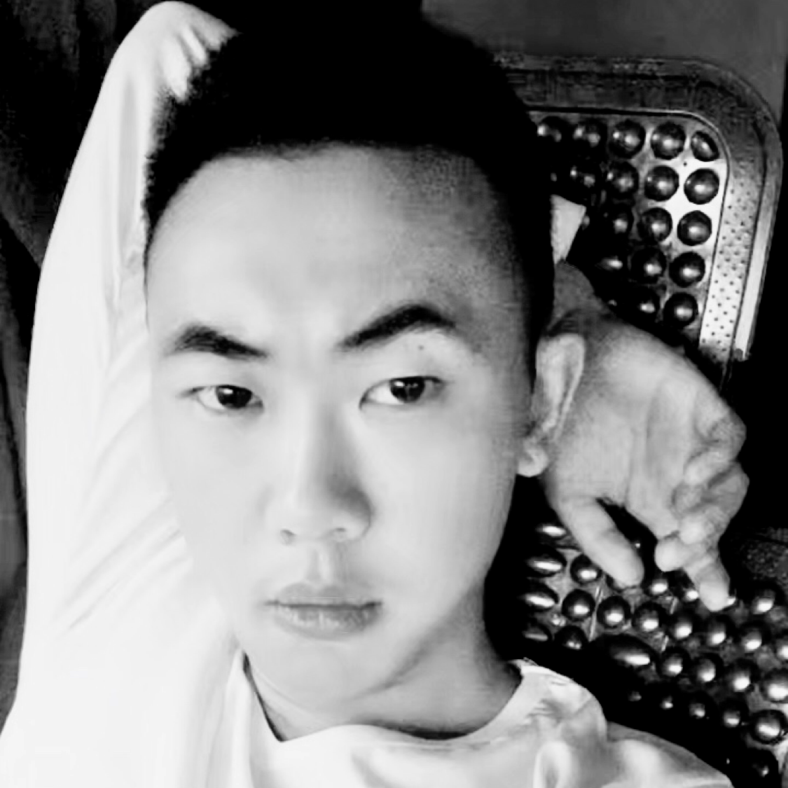 浅吻。的照片