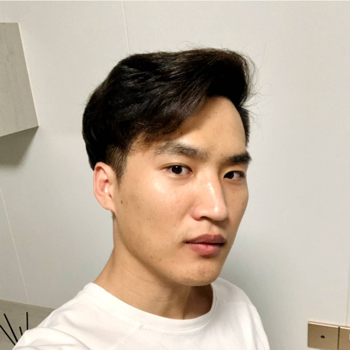 年轻的老腊肉的照片