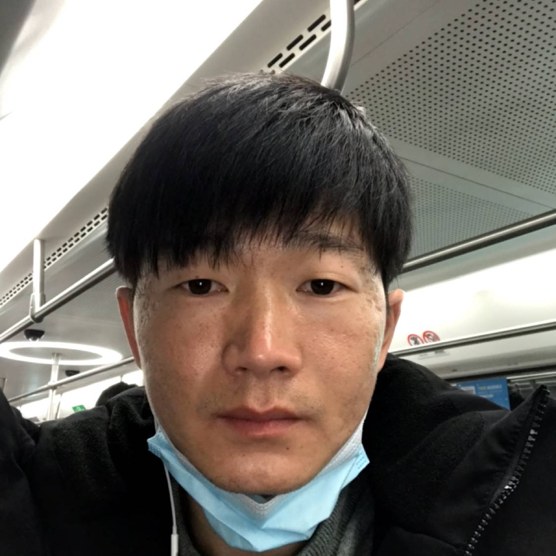 细腻深拥烤鸡的照片