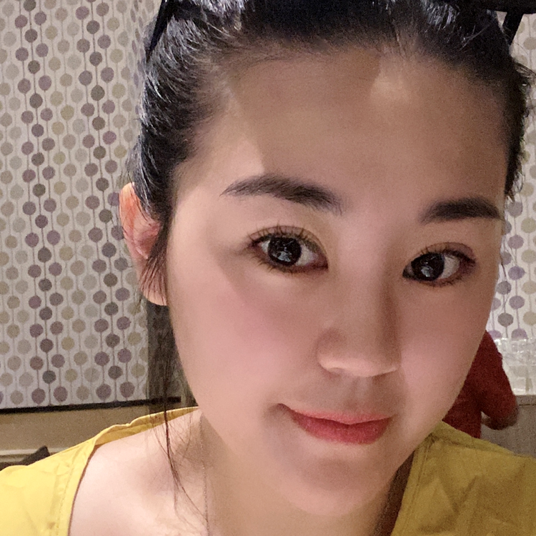 豌豆挽手彪壮的照片