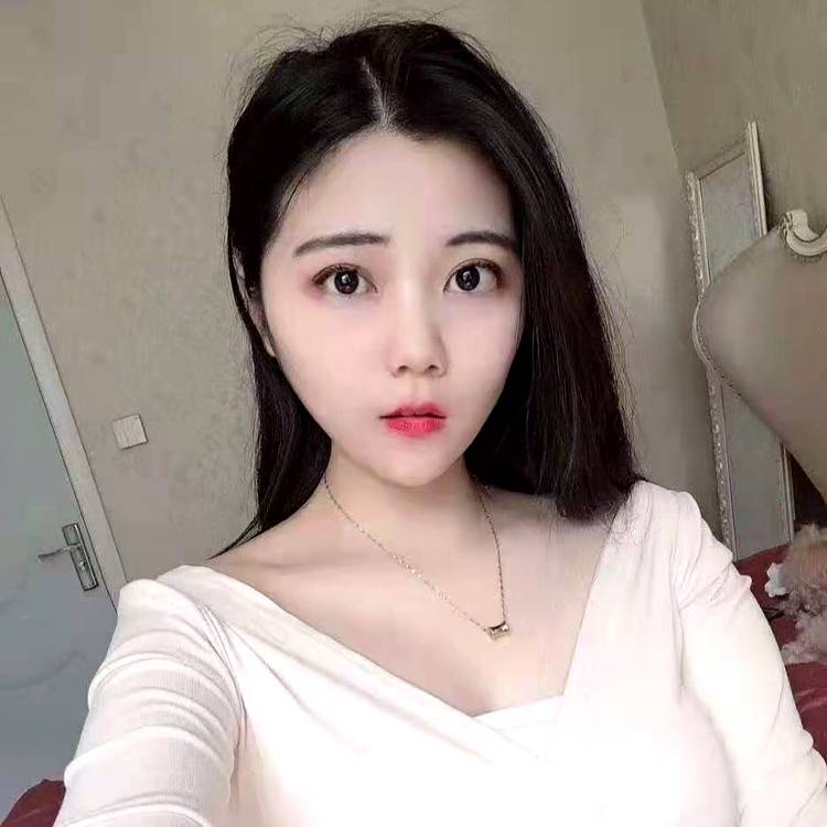 花痴吃醋笑靥的照片