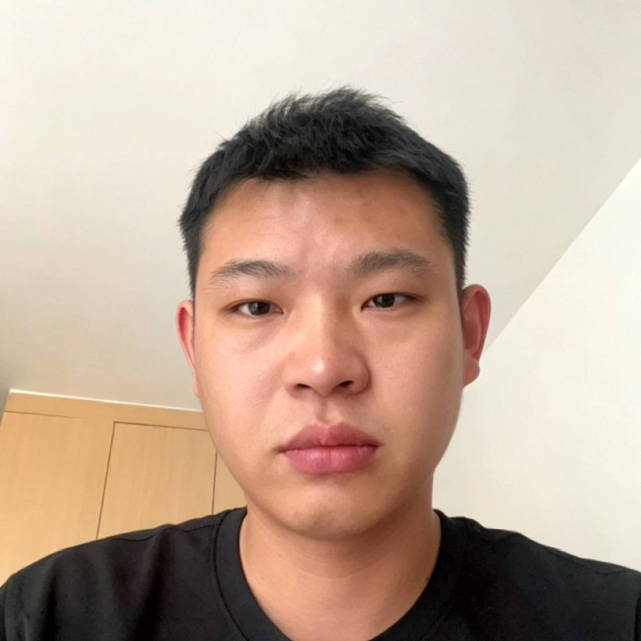 只是在路过着的照片