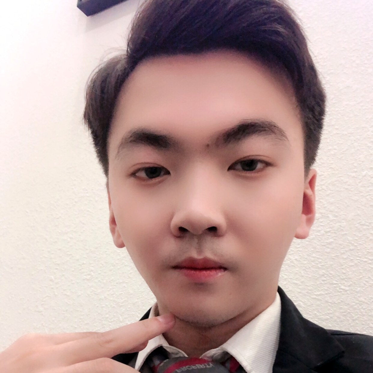 石头等待自觉的照片