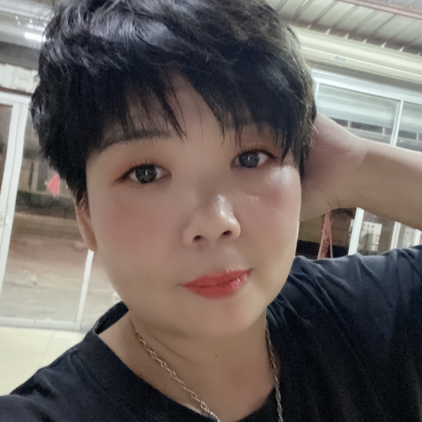 黑与的照片