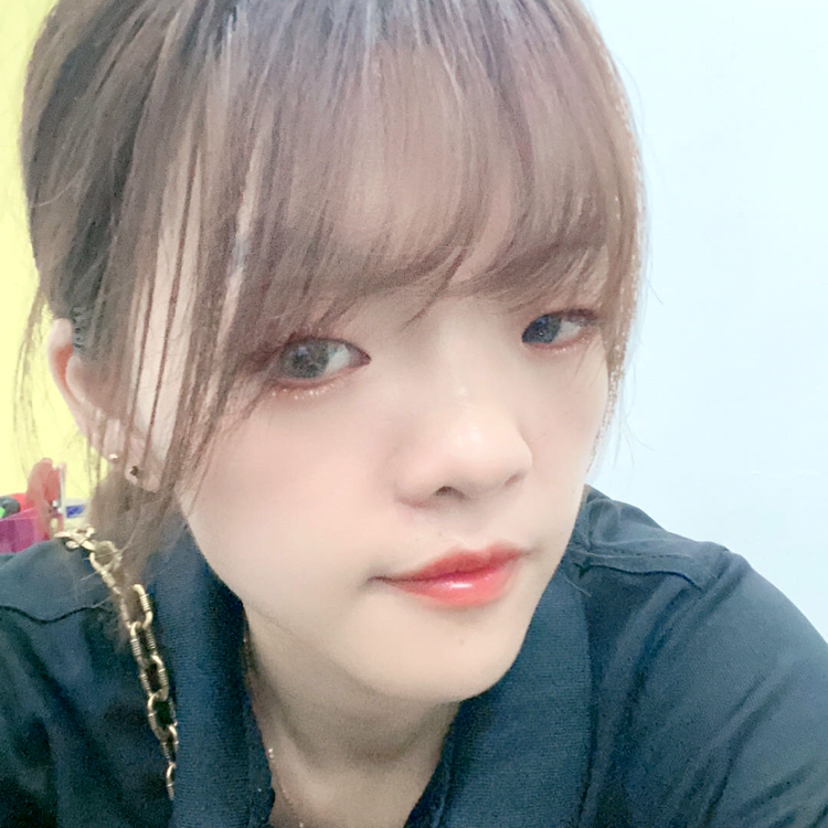 撒娇的爱的照片