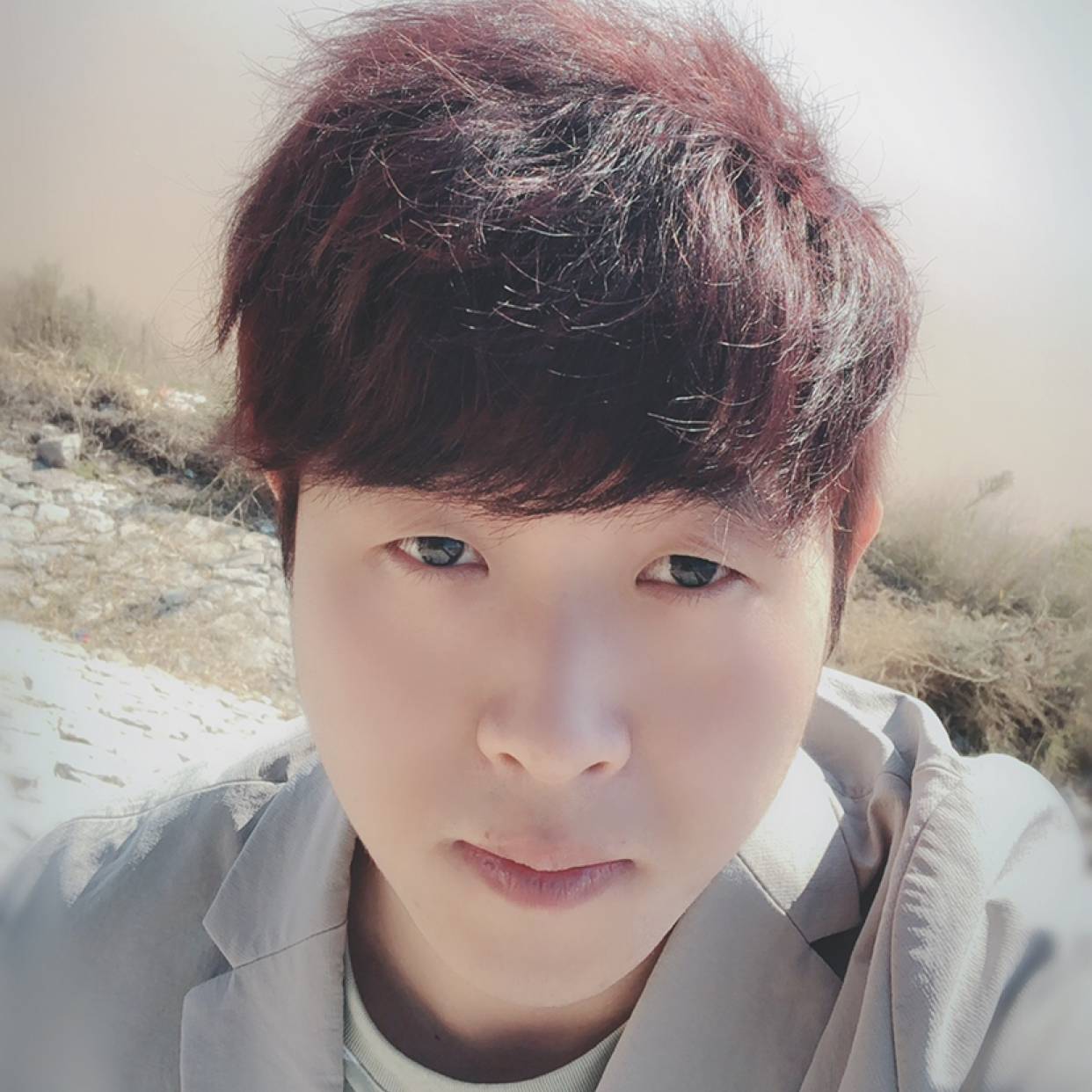 醉梦蹙眉懵懂的照片