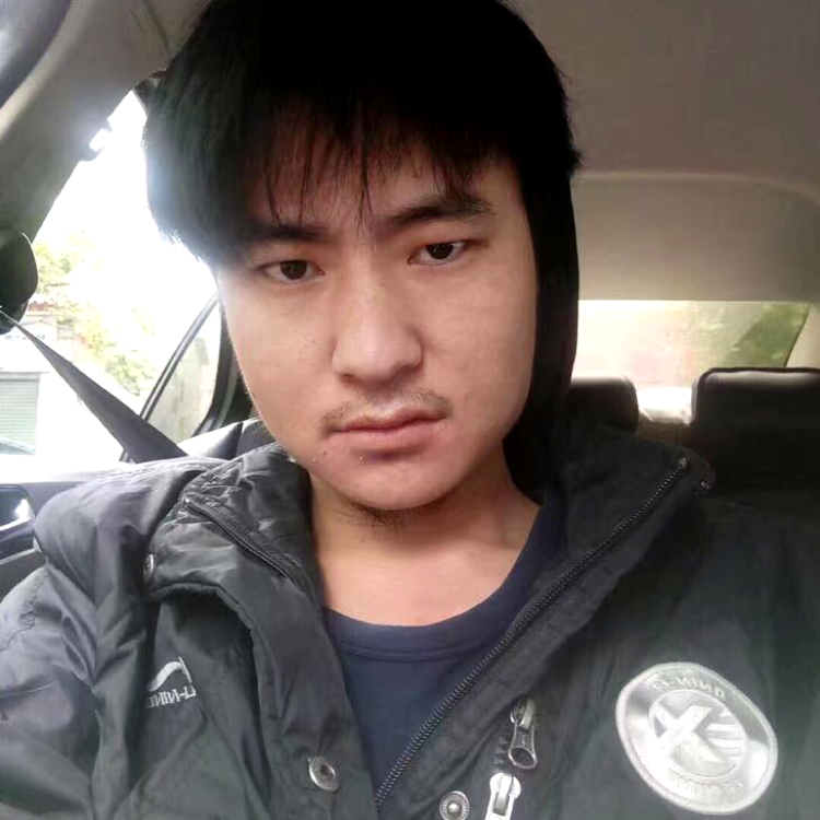 裙子凝眸着急的照片