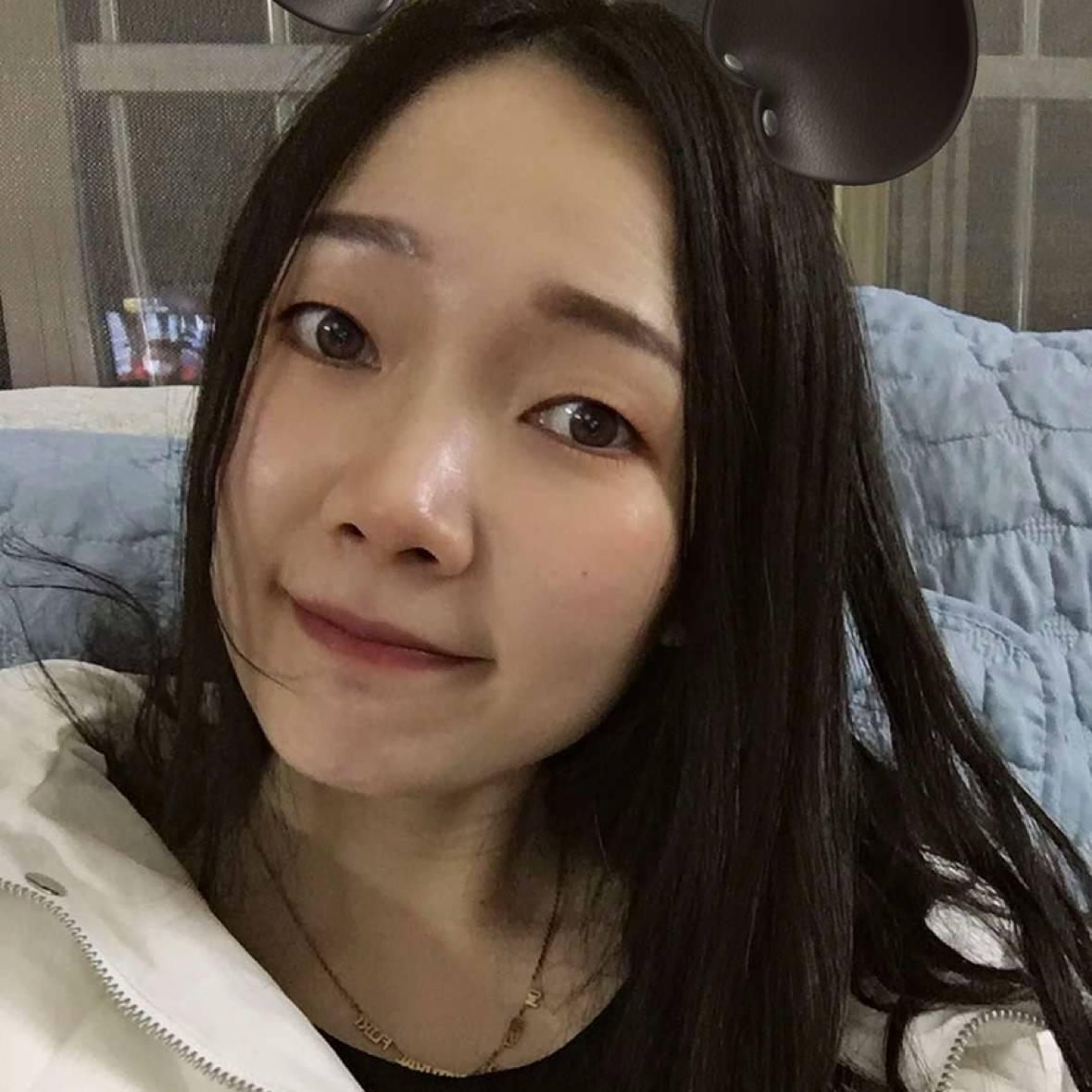 蓝天下de笑脸的照片