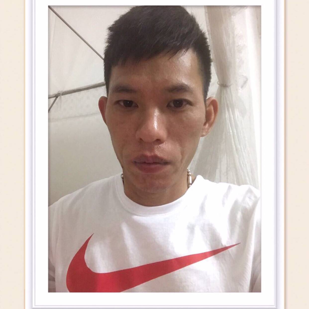 90后叶子的照片