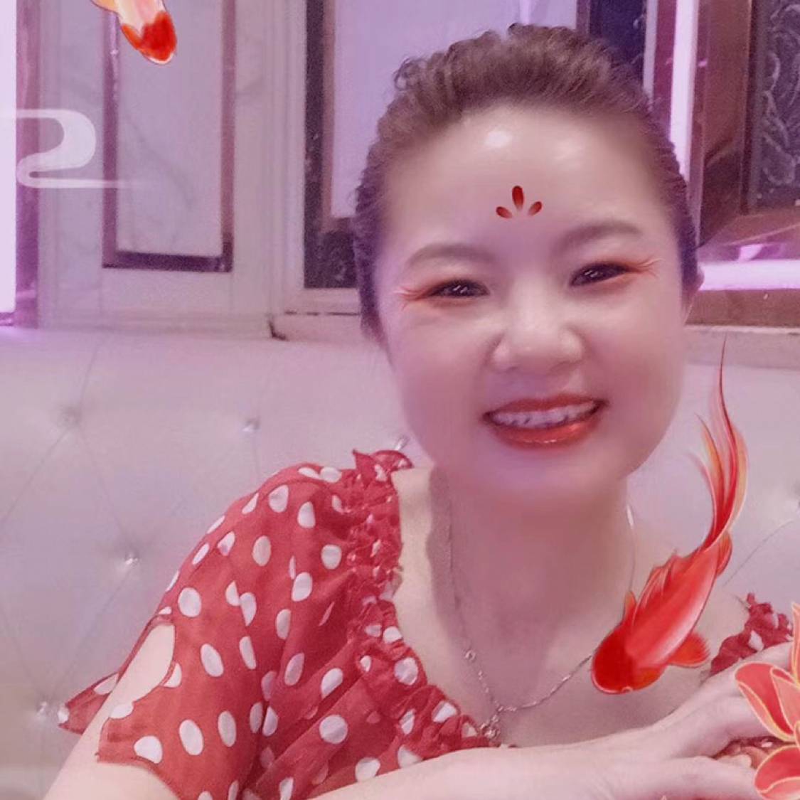 苗条挽手幻灭的照片