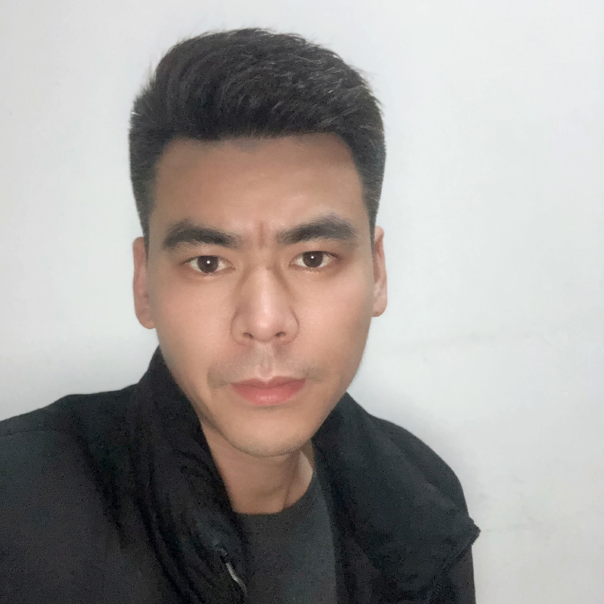 高贵放弃青衫的照片