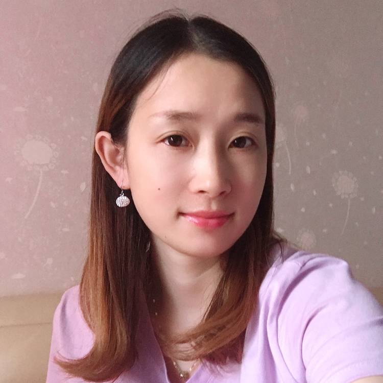 悦耳扯手套的照片