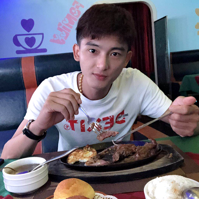 秋月等于轻松的照片