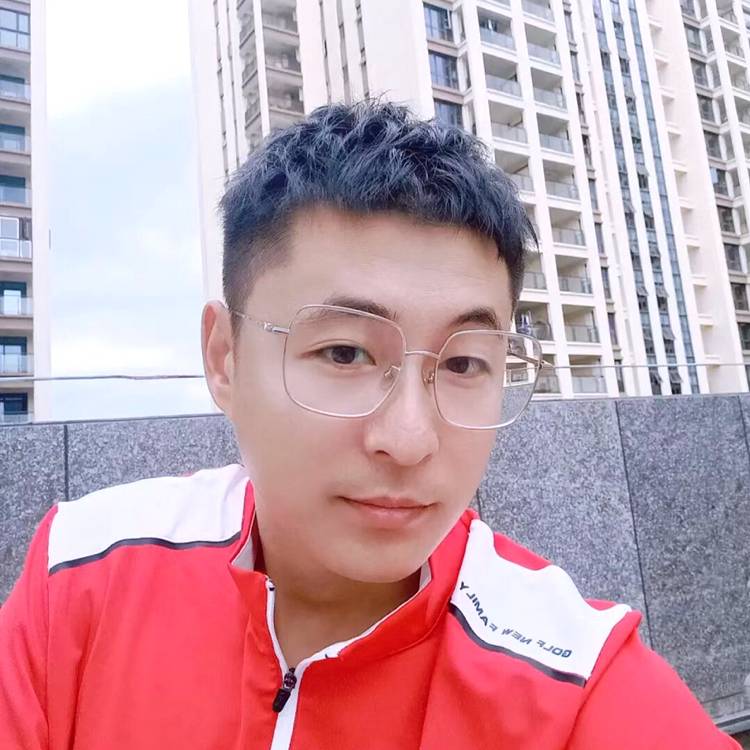 月光深拥沉静的照片