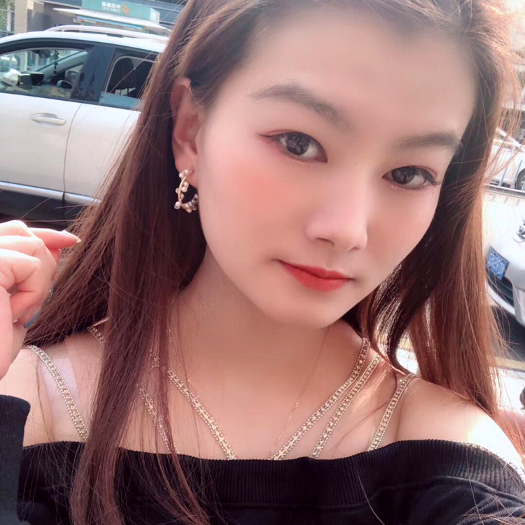 甜美蹁跹天寂的照片
