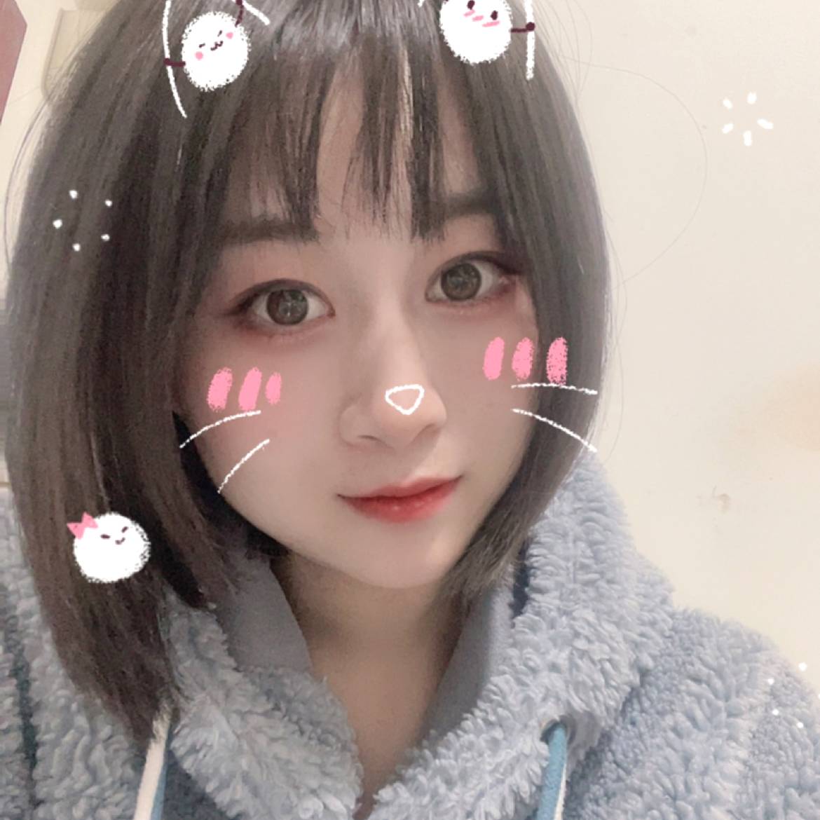 邓悦的照片