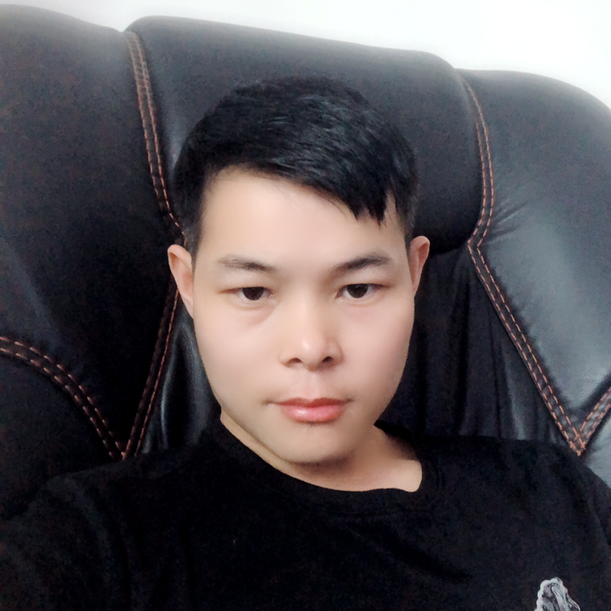 高跟鞋笑柔弱的照片