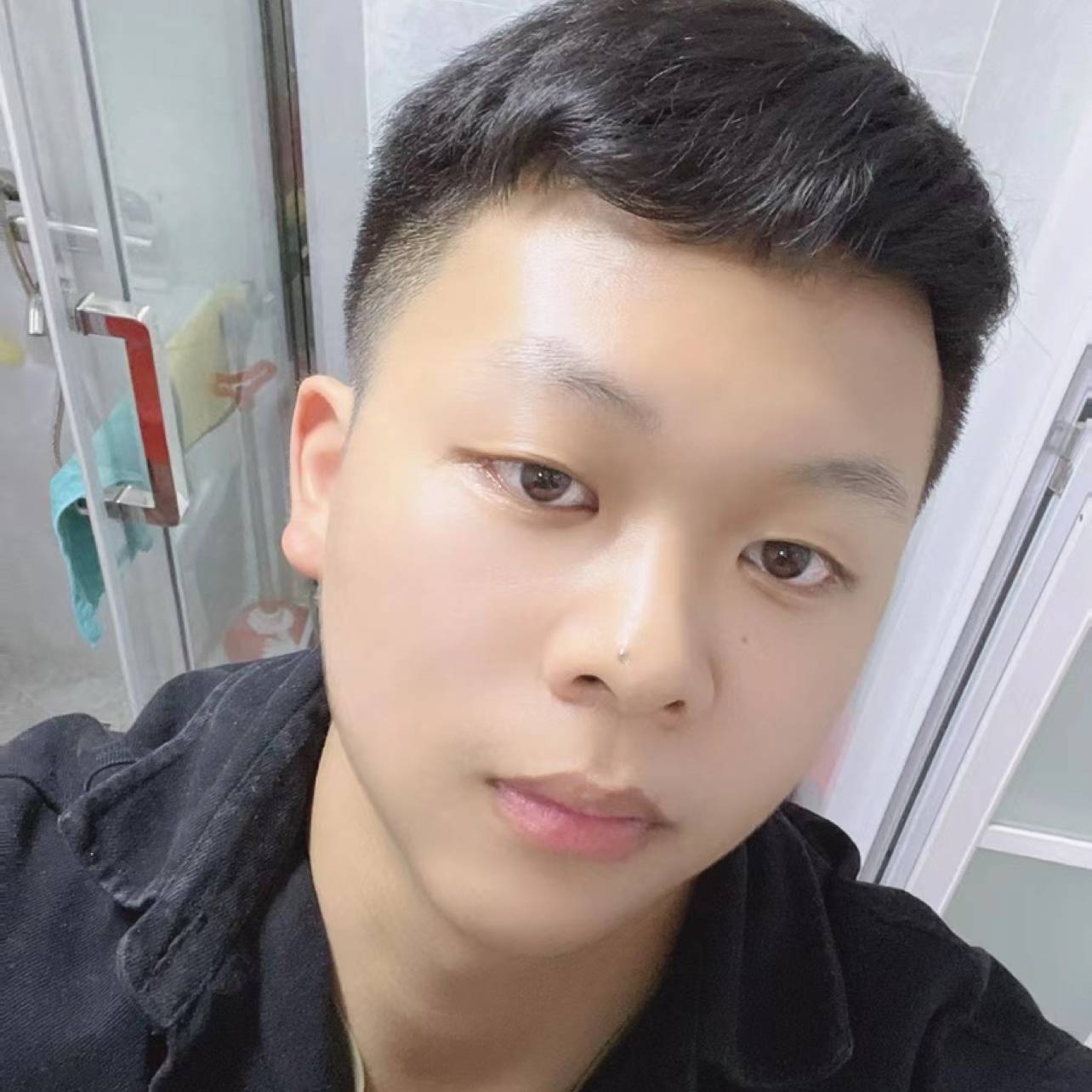 起不来的陈先森的照片