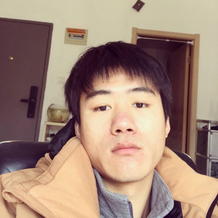 且随的照片