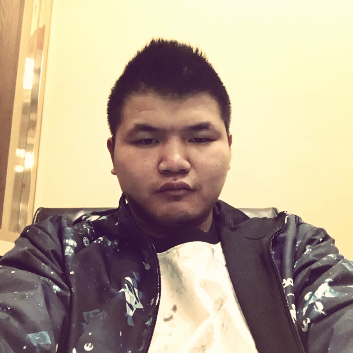 绝恋闪闪的世界的照片