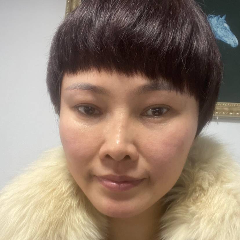 尘埃一子的照片
