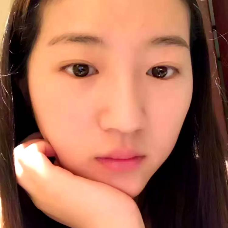 害羞踢芒果的照片