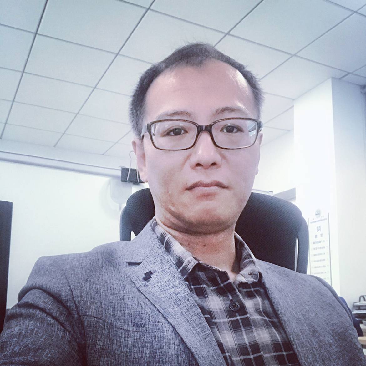 抽屉等于落寂的照片