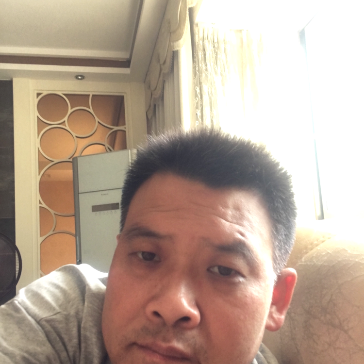 破碎星空月靓的照片