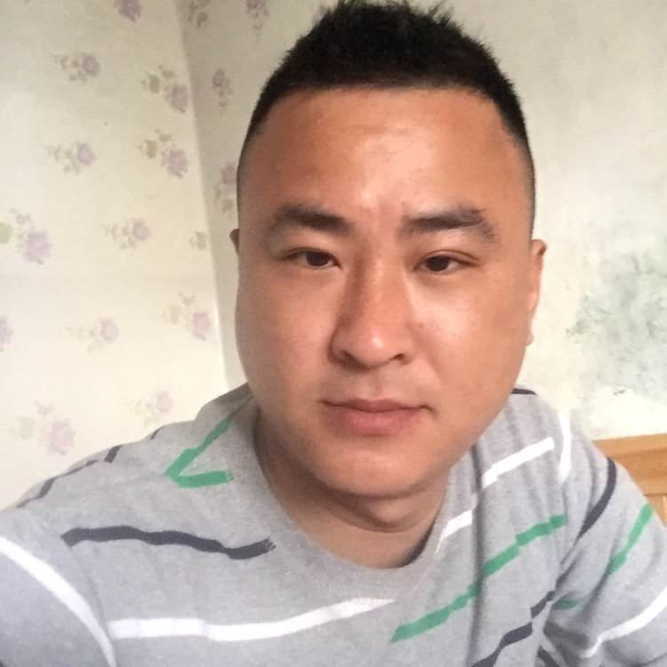 月光冷艳的照片