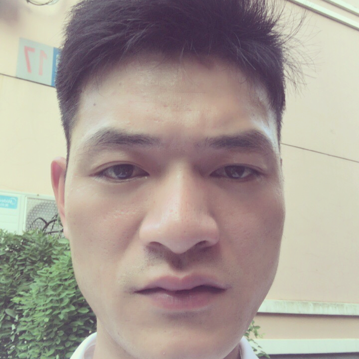 她与晚安皆有的照片