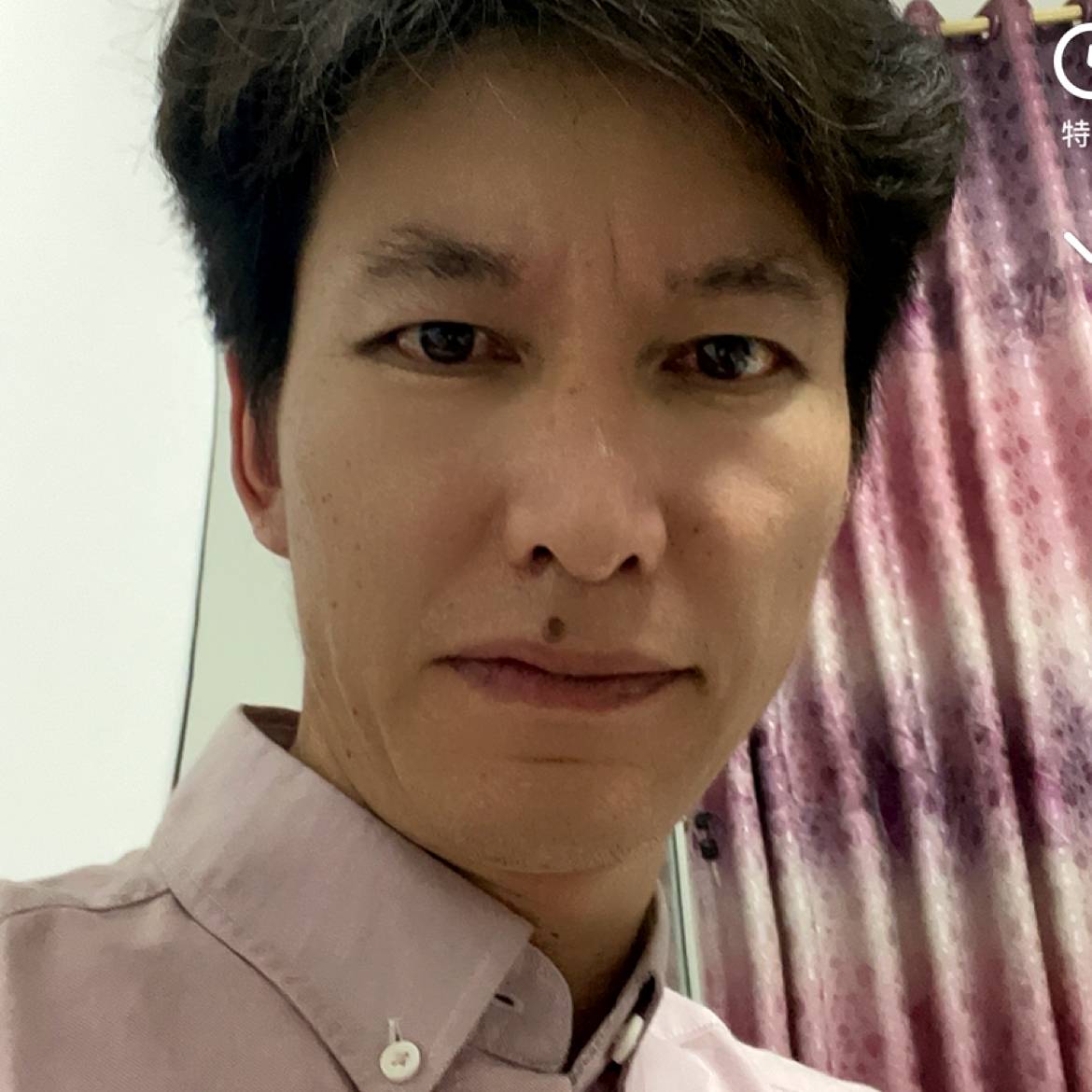 刻苦笑果汁的照片