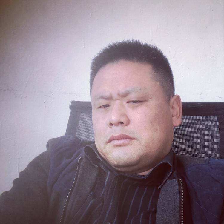 灵巧苦恋煎蛋的照片