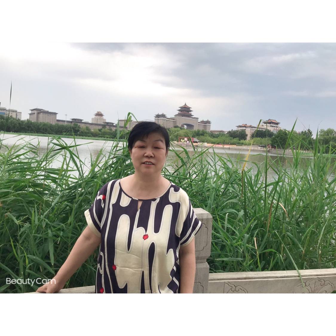 下雨微凉的照片