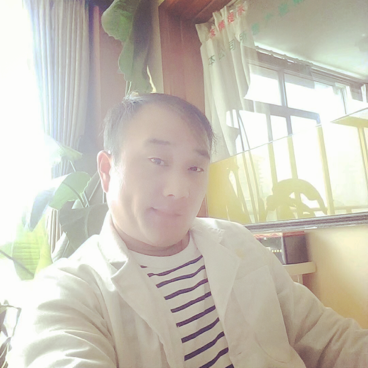 暧海涛涛的照片