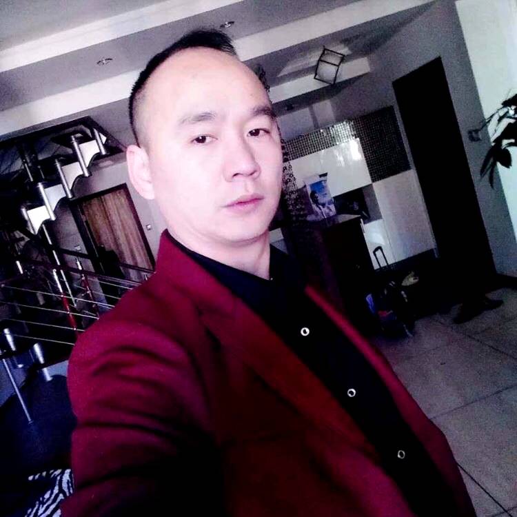 飞翔的九爷的照片