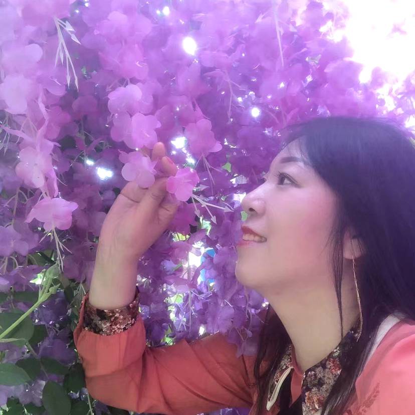 锦瑟晴天的照片