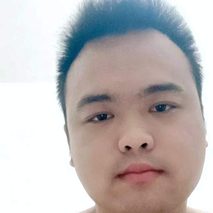 翅膀闻调皮的照片