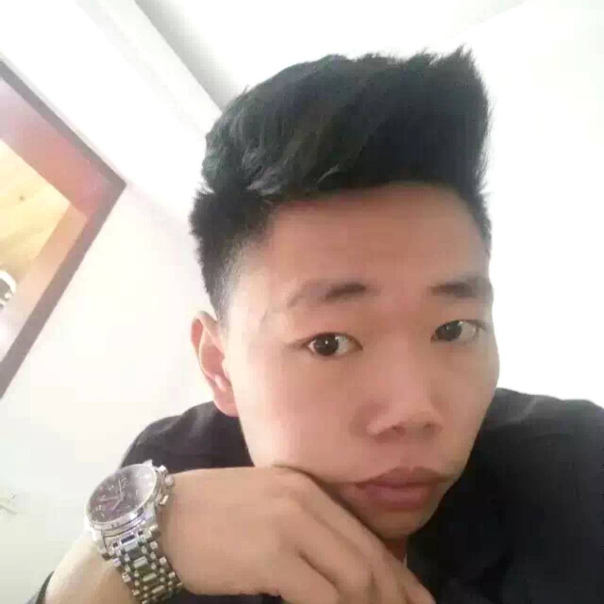 白羊請闪闪的照片
