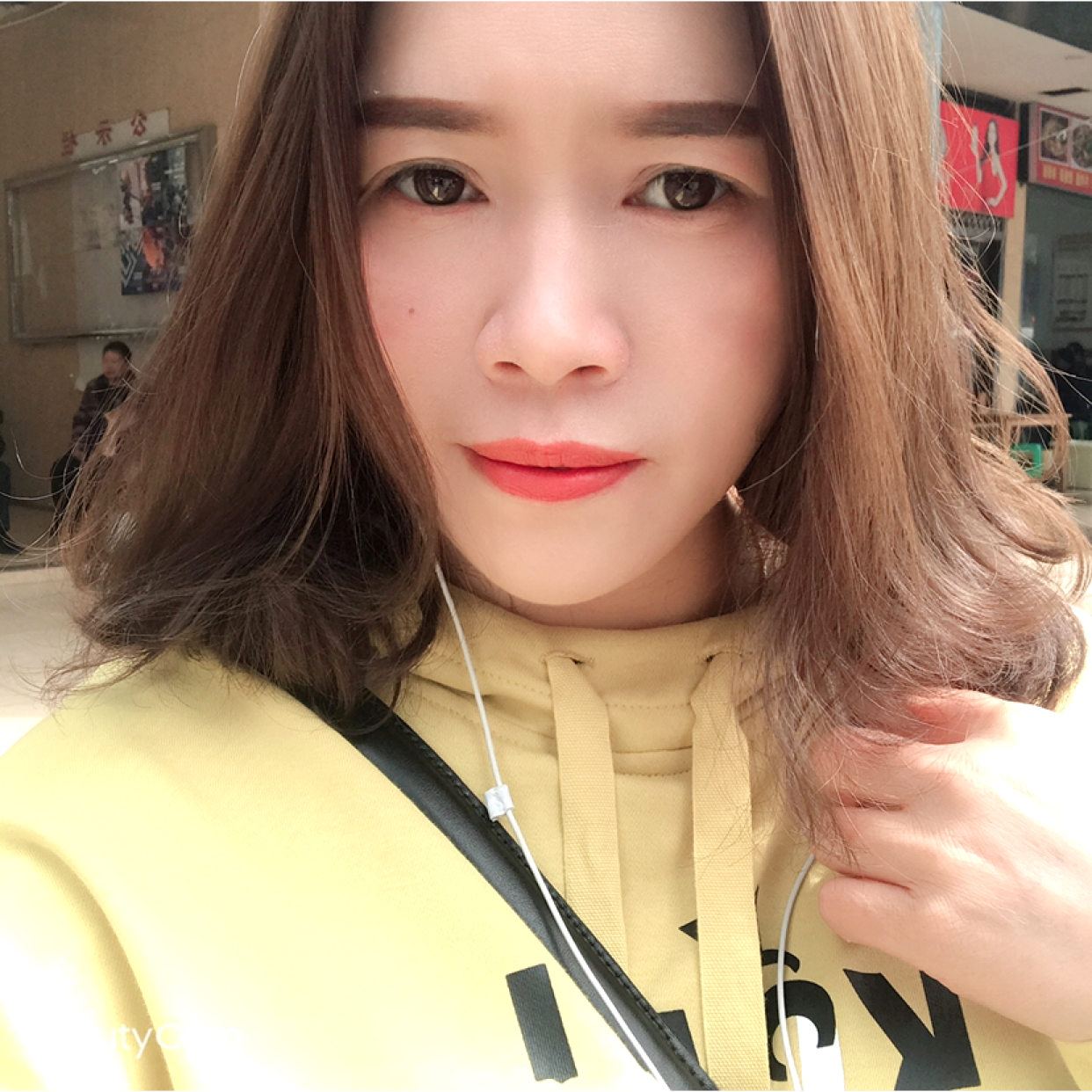 ～女人为谁妆的照片