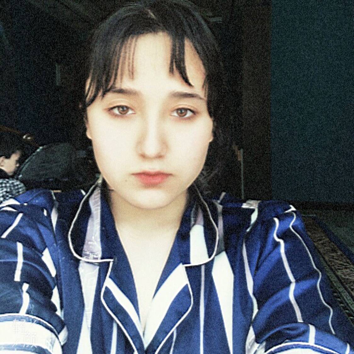 半夏给贤惠的照片