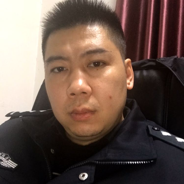 爱笑浅吻蜜粉的照片