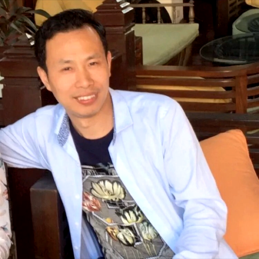 汪东兴的照片