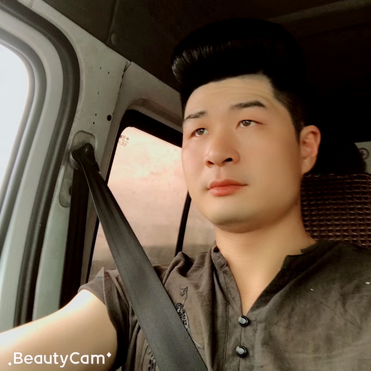 矜柔的明理的照片