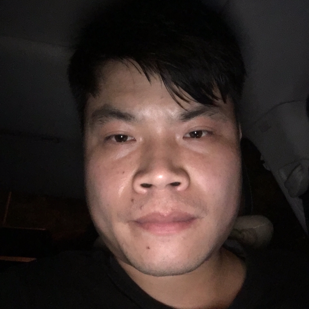 余音怕黑的照片